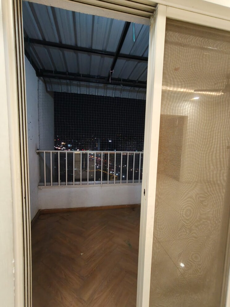 Balcony, vilas-javdekar-yashwin-encore 3 Bedroom 1220 Sq.Ft. Apartment In Wakad Pune 9704505