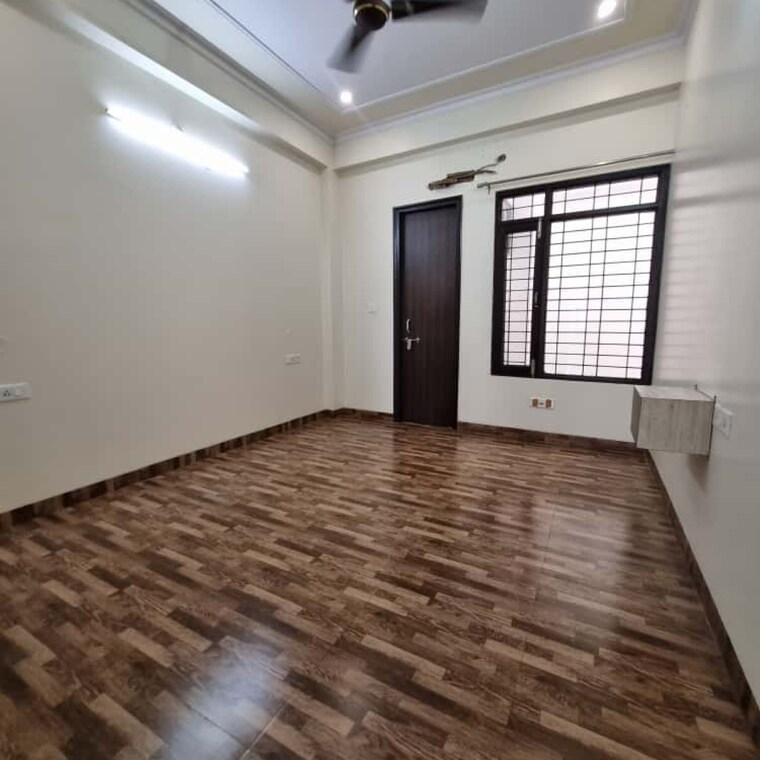 Room, gomti nagar Pg For Boys & Girls In Gomti Nagar 9704496