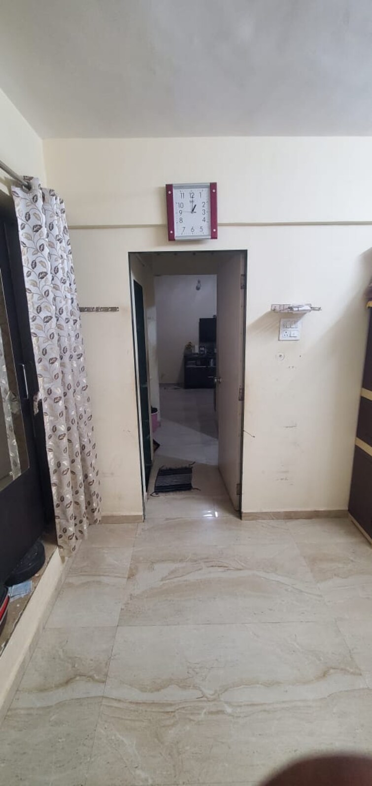 Room, adai 1 Bedroom 580 Sq.Ft. Apartment In Adai Navi Mumbai 9704524