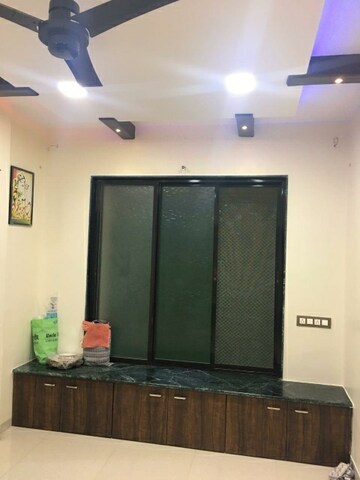 Living Room in 1.5 BHK Apartment at Dombivli East – for Rent