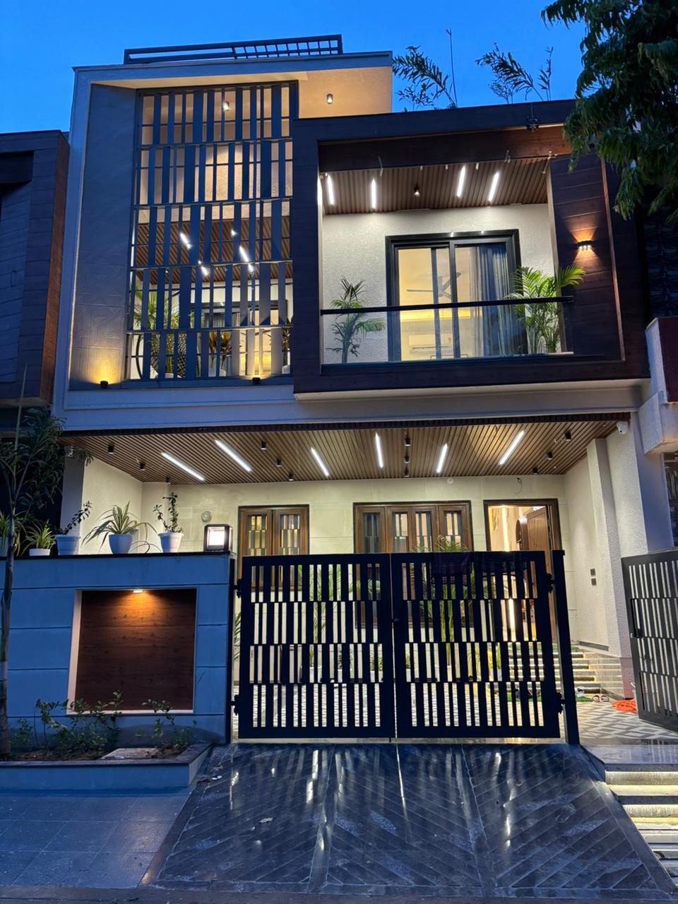 4 BHK + Study Room Villa For Sale in Porwal Realty 