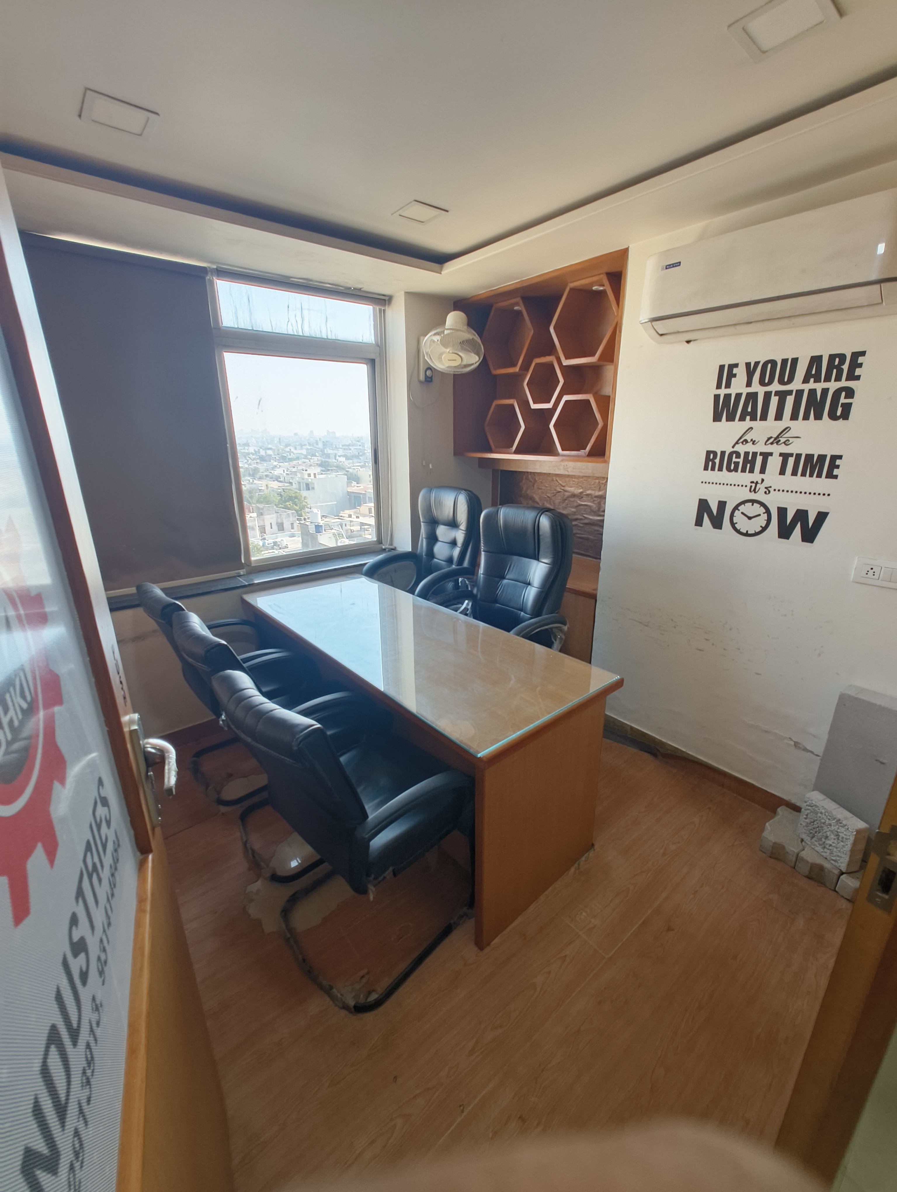 Office Space For Rent in Mansarovar