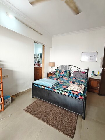 Bedroom in 2 BHK Apartment at Grace Pinnacle, Andheri West – for Rent