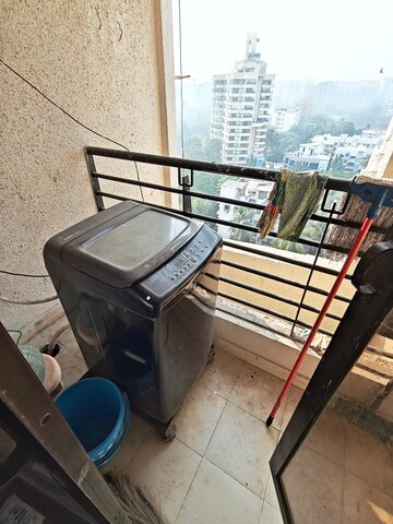 Master Bedroom in 2 BHK Apartment at Grace Pinnacle, Andheri West – for Rent