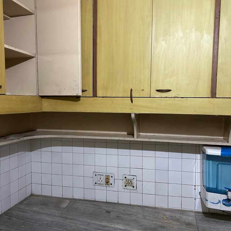 Bathroom, jal-vayu-vihar-noida 3 Bedroom 1216 Sq.Ft. Apartment In Sector 21 Noida 9704581