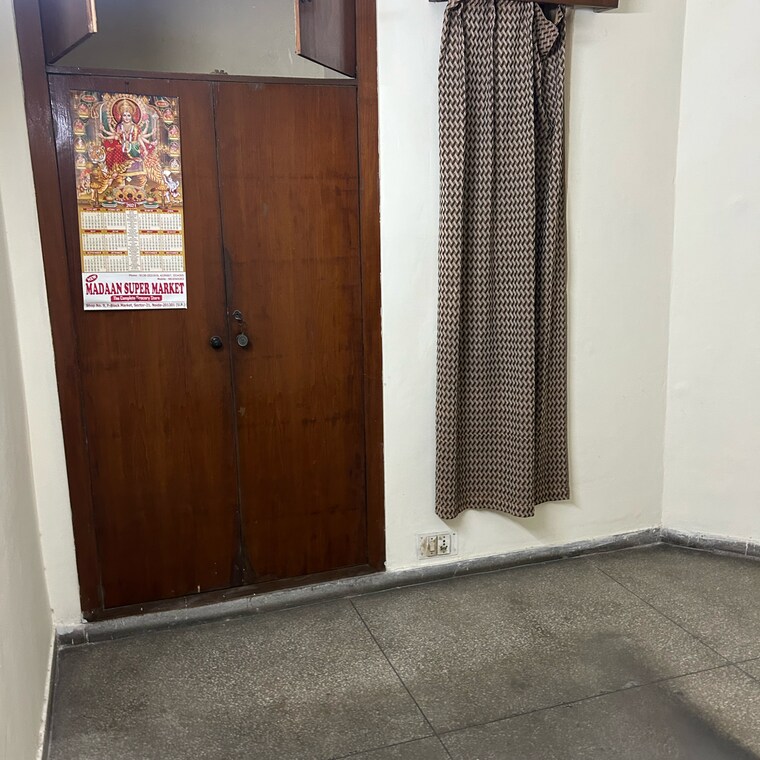 Room, jal-vayu-vihar-noida 3 Bedroom 1216 Sq.Ft. Apartment In Sector 21 Noida 9704581