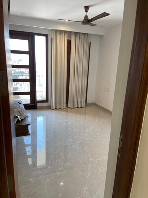 Room in 3 BHK Builder Floor at Sector 9 Panchkula – for Rent