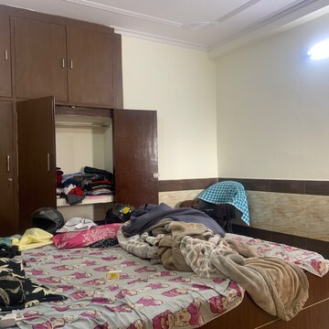 Bedroom in 1 RK Builder Floor at Katwaria Sarai – for Rent