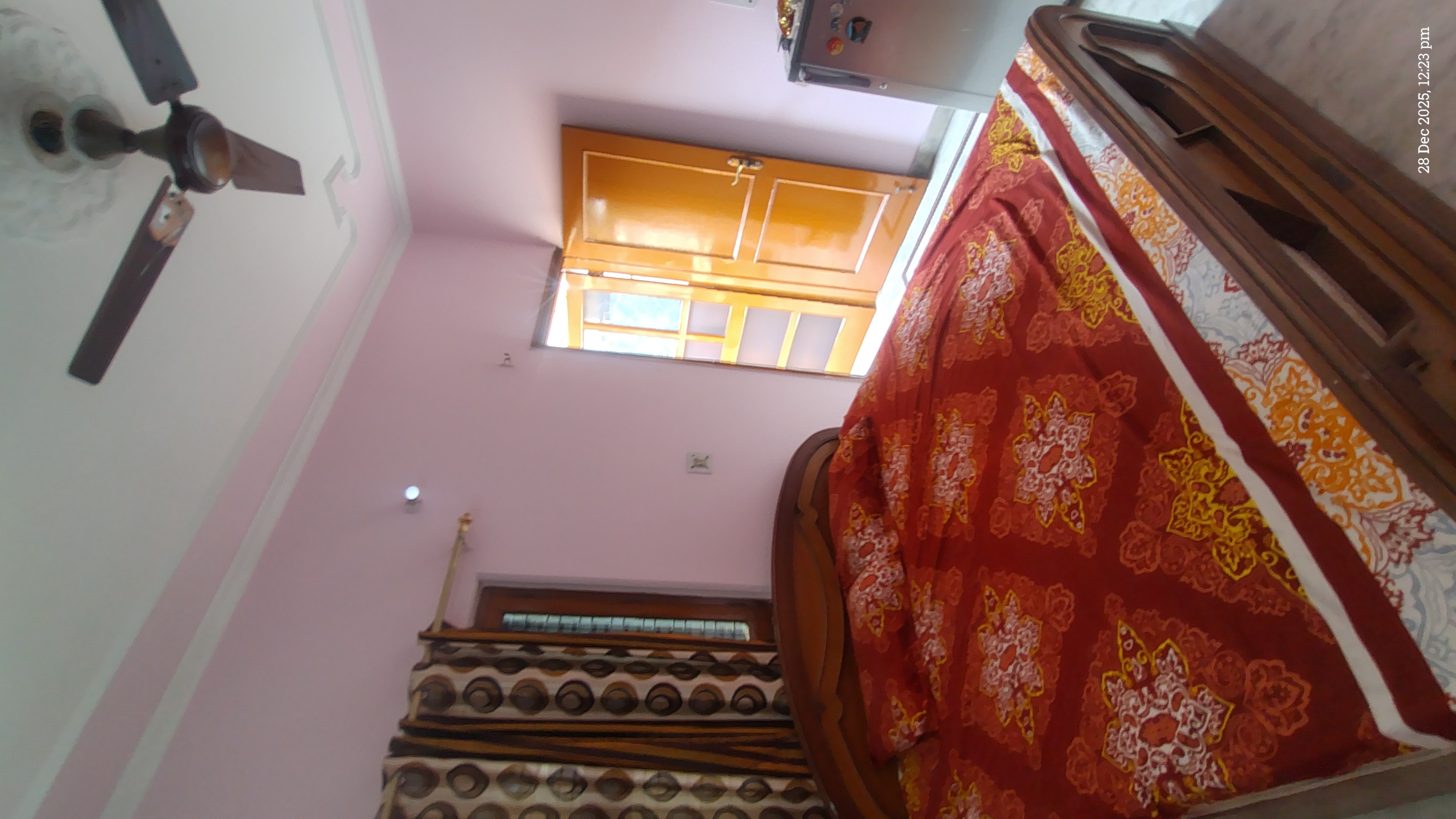 1 RkIndependent House For Rent in Unitech South City 1