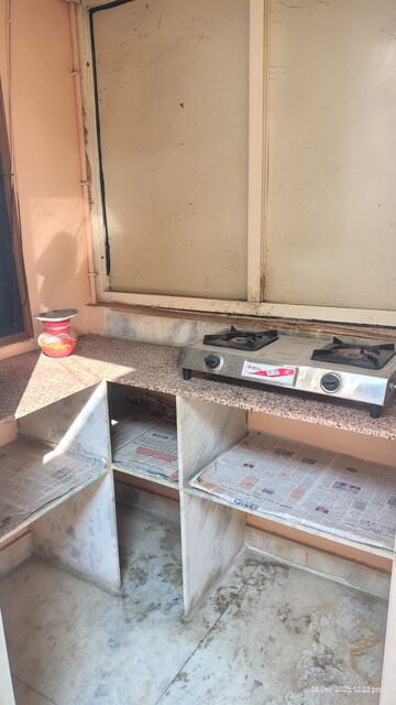 Furnished Amenities in 1 RK Independent House at Unitech South City 1, South City 1 – for Rent