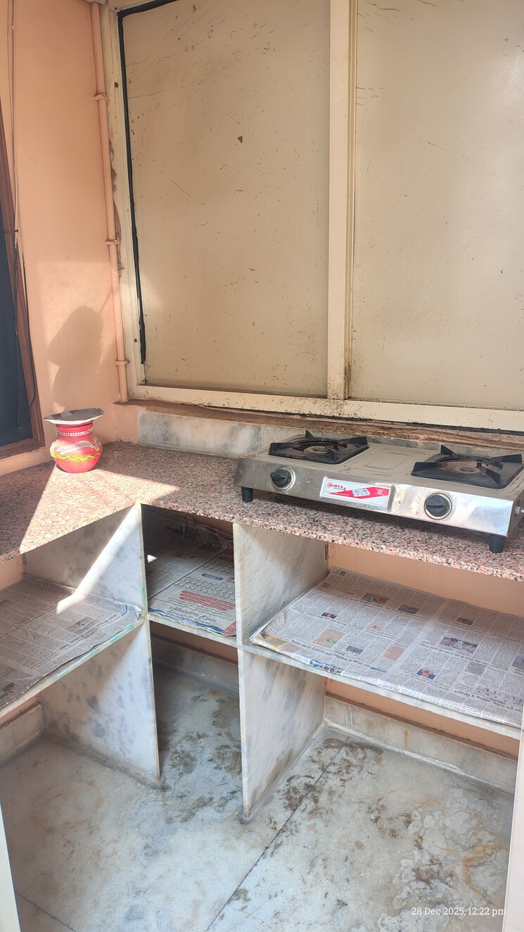 undefined, unitech-south-city-1 1 RK 220 Sq.Ft. Independent House In South City 1 Gurgaon 9704655