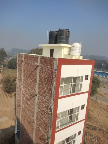  Showroom For Rent in Mullanpur