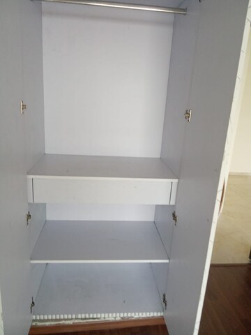 Room in 2 BHK Apartment at BPTP Discovery Park, Sector 80 – for Sale