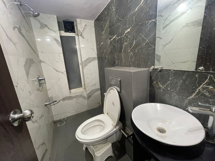 Bathroom, sumit-artista 2 Bedroom 555 Sq.Ft. Apartment In Santacruz East Mumbai 9704688