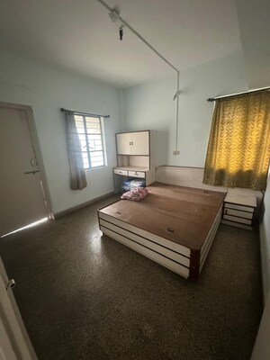 Bedroom in 2 BHK Apartment at Aundh – for Rent