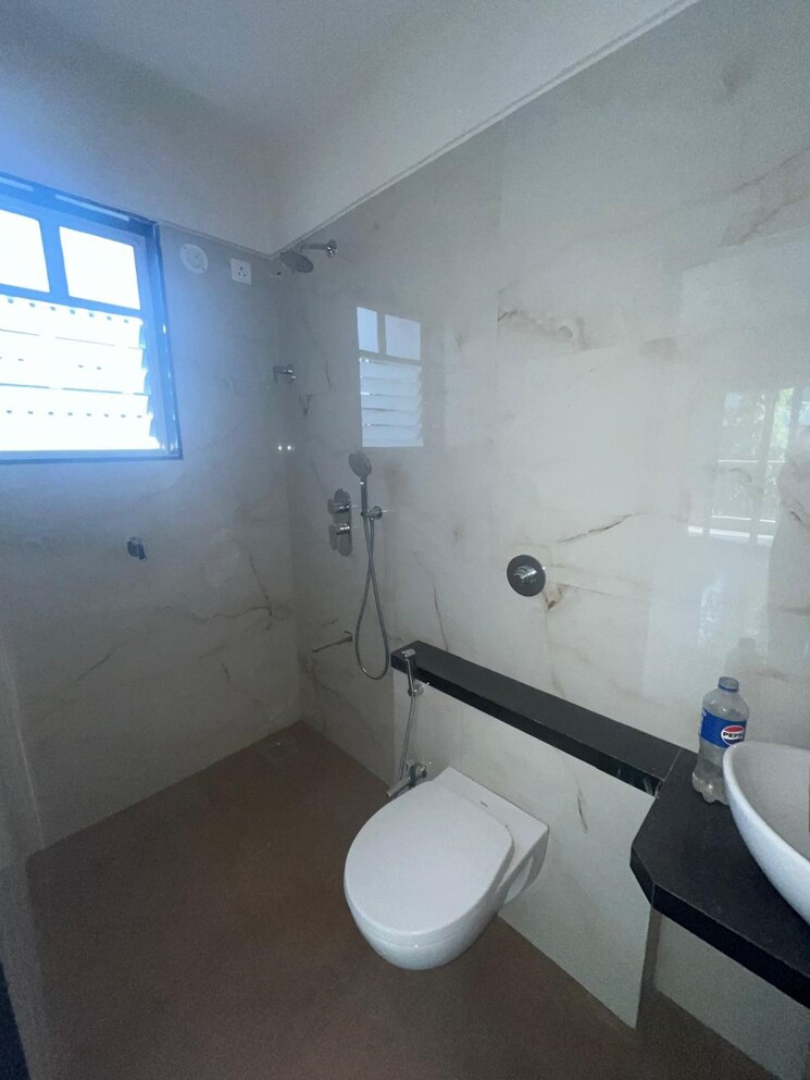 Bathroom, swojas-suman 3 Bedroom 1905 Sq.Ft. Apartment In Law College Road Pune 9704682