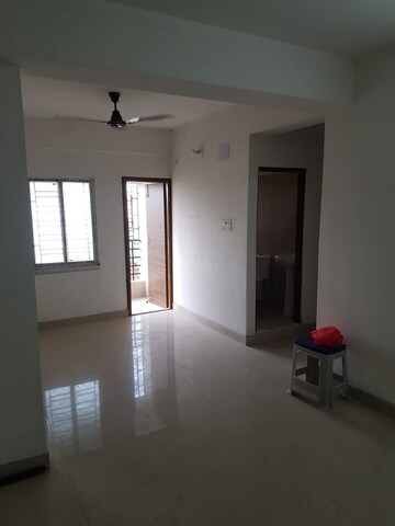 Room in 2 BHK Apartment at Mukul Shanti Garden, Rajarhat – for Sale