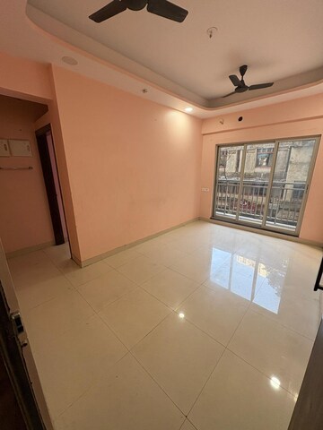 2 BHK Apartment For Rent in Ashar Metro Towers, Vartak Nagar
