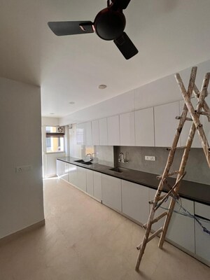 Bathroom in 4 BHK Builder Floor at Eros Rosewood City, Sector 49 – for Sale