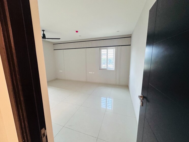 Bathroom, prestige-beverly-hills 3 Bedroom 2124 Sq.Ft. Apartment In Kokapet Hyderabad 9704732