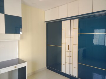 Room in 3 BHK Apartment at Rajapushpa Provincia, Narsingi – for Rent