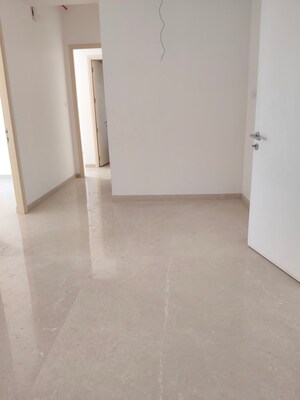 Room in 3 BHK Apartment at Kalpataru Radiance, Goregaon West – for Sale