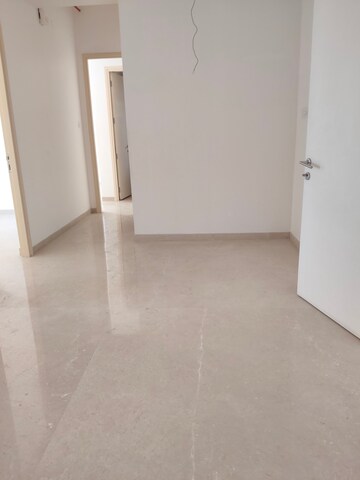 Room in 3 BHK Apartment at Kalpataru Radiance, Goregaon West – for Sale