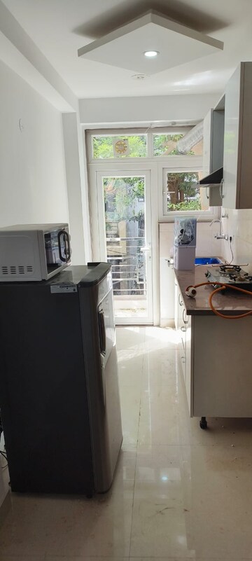 Master Bedroom in 1 BHK Builder Floor at DLF The Grove, Sector 54 – for Rent