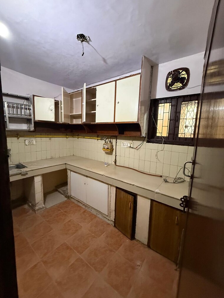 Kitchen, chittaranjan park 2 Bedroom 1300 Sq.Ft. Builder Floor In Chittaranjan Park Delhi 9704841