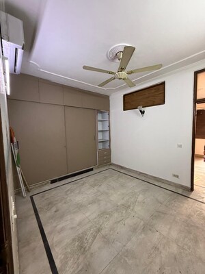 Room in 2 BHK Builder Floor at Kalkaji – for Rent