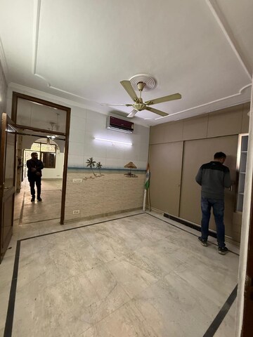 Room in 2 BHK Builder Floor at Kalkaji – for Rent