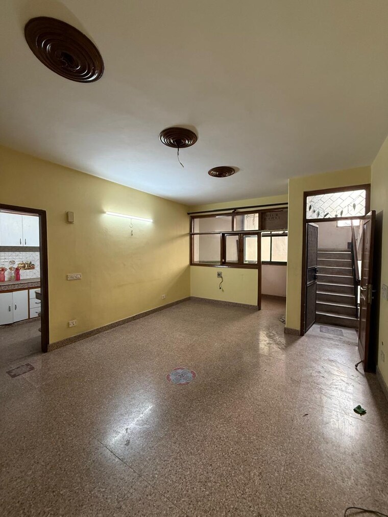 Room, kalkaji 2 Bedroom 1200 Sq.Ft. Builder Floor In Kalkaji Delhi 9704857