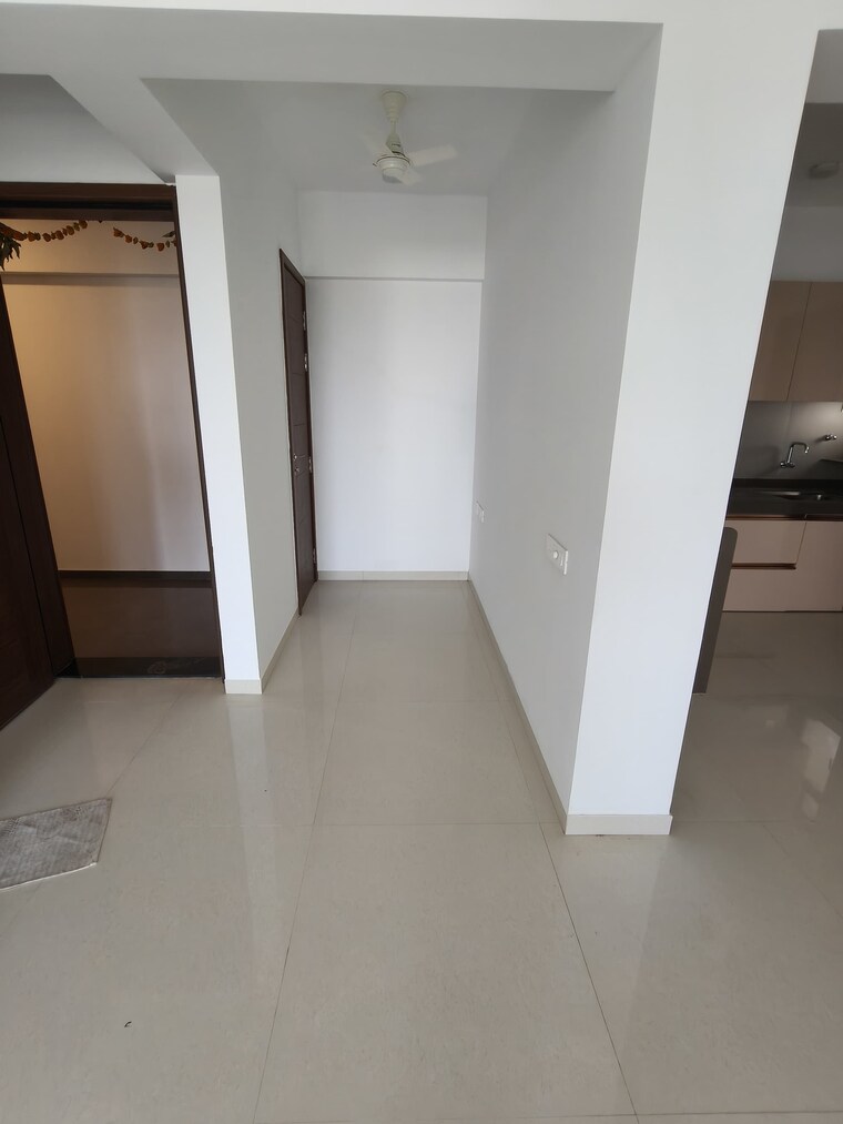 undefined, abhilasha-hermes-paras-3 2 Bedroom 831 Sq.Ft. Apartment In Kalyani Nagar Pune 9704868