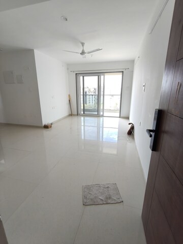 Room in 2 BHK Apartment at Abhilasha Hermes Paras 3, Kalyani Nagar – for Rent