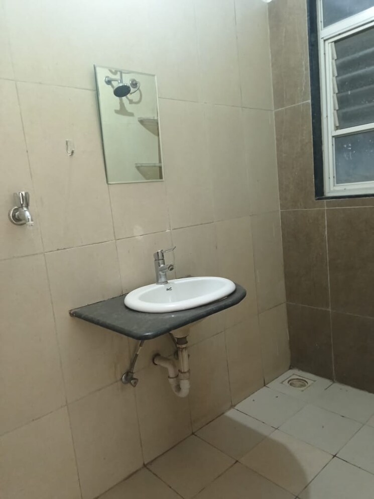 Bathroom, kolte-patil-life-republic 1 Bedroom 450 Sq.Ft. Apartment In Hinjewadi Pune 9704895