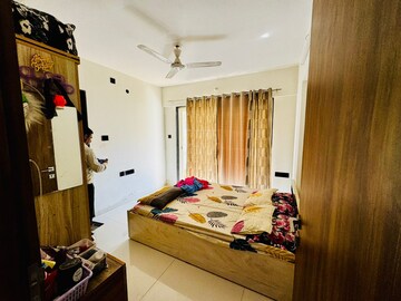 Bedroom in 3 BHK Apartment at Dhanori – for Rent