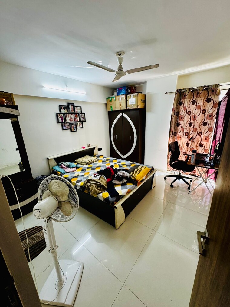 Team Area, dhanori 3 Bedroom 1400 Sq.Ft. Apartment In Dhanori Pune 9704917