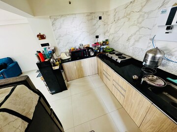 Team Area in 3 BHK Apartment at Dhanori – for Rent