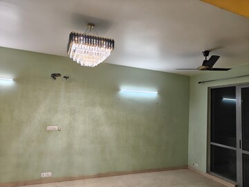 Room in 3.5 BHK Apartment at Vatika City Homes, Sector 83 – for Sale