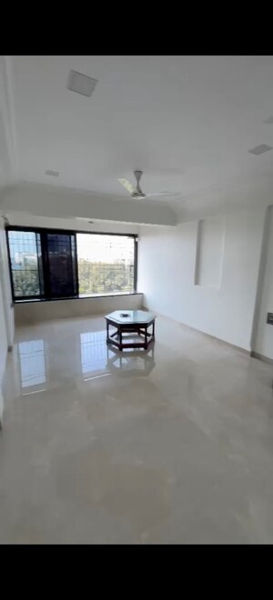 Room in 2 BHK Apartment at Sanjeev Enclave, Andheri West – for Rent