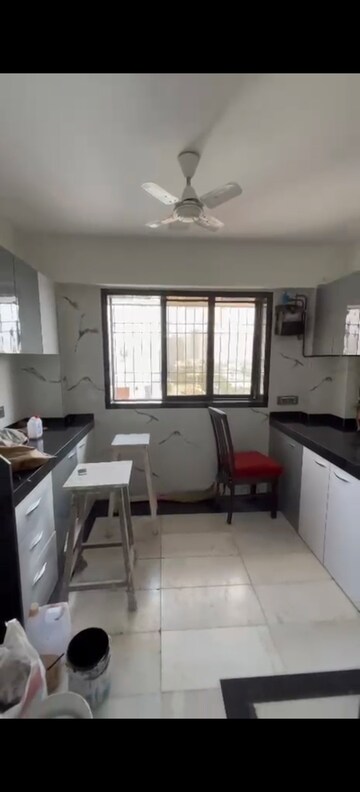 Team Area in 2 BHK Apartment at Sanjeev Enclave, Andheri West – for Rent