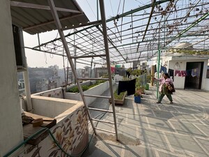 Balcony in 1 RK Builder Floor at Vipin Garden – for Rent