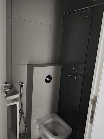 Attached Bathroom in 2.5 BHK Apartment at Clover Highlands, Kondhwa – for Rent