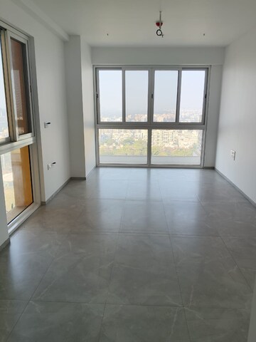 Bedroom in 2.5 BHK Apartment at Clover Highlands, Kondhwa – for Rent