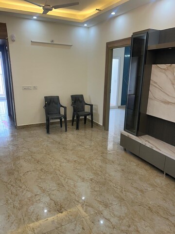 Room in 3 BHK Apartment at Amrapali Enchante, Tech Zone 4 Greater Noida – for Sale