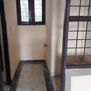Room in 1.5 BHK Builder Floor at Palam Vihar Residents Association, Palam Vihar – for Rent