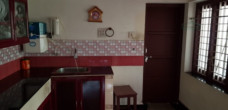 Kitchen, avenue road 6 Bedroom 3400 Sq.Ft. Independent House In Avenue Road Thrissur 9705016