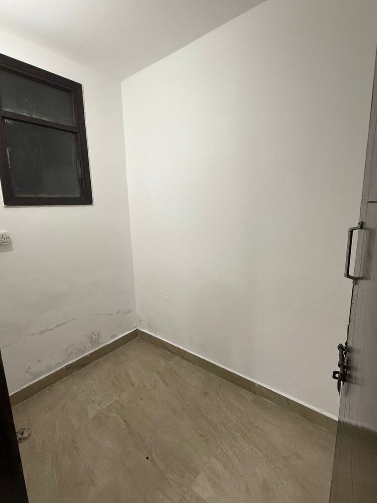 Room, saket 1 Bedroom 502 Sq.Ft. Builder Floor In Saket Delhi 9705025