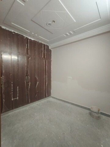 Room in 2 BHK Builder Floor at Vipin Garden – for Rent