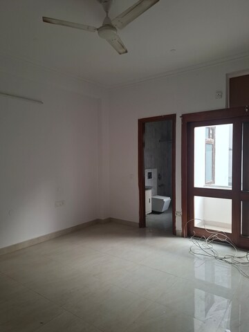 Furnished Amenities in 3 BHK Independent House at Sector 48 – for Rent